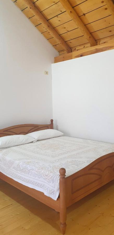 Bujtina Peshtan Guesthouse&Camping Tepelene Экстерьер фото